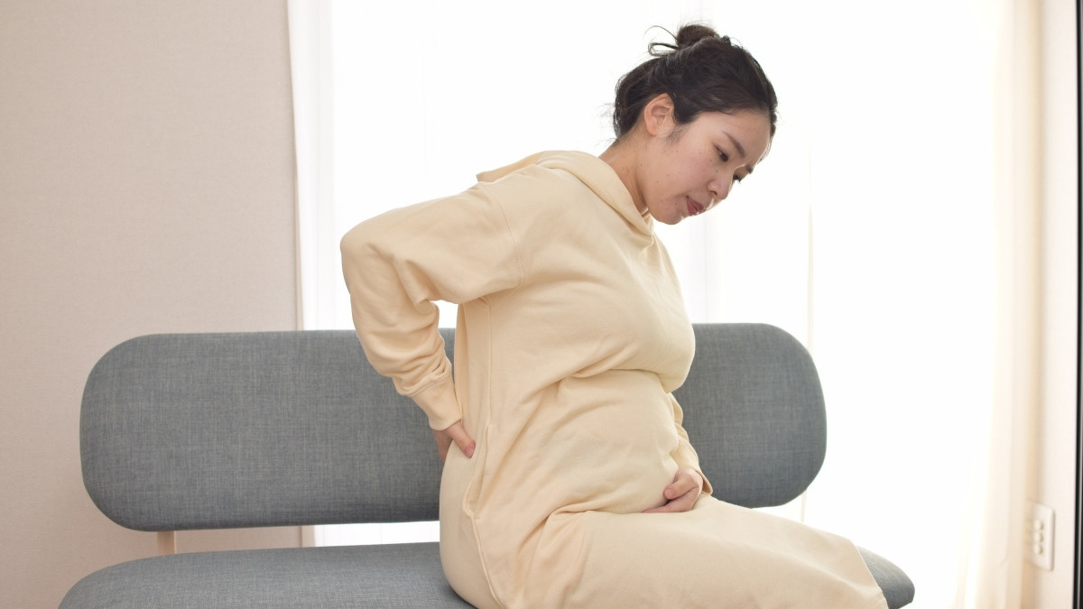 mengatasi sakit pinggang saat hamil 5 bulan 18