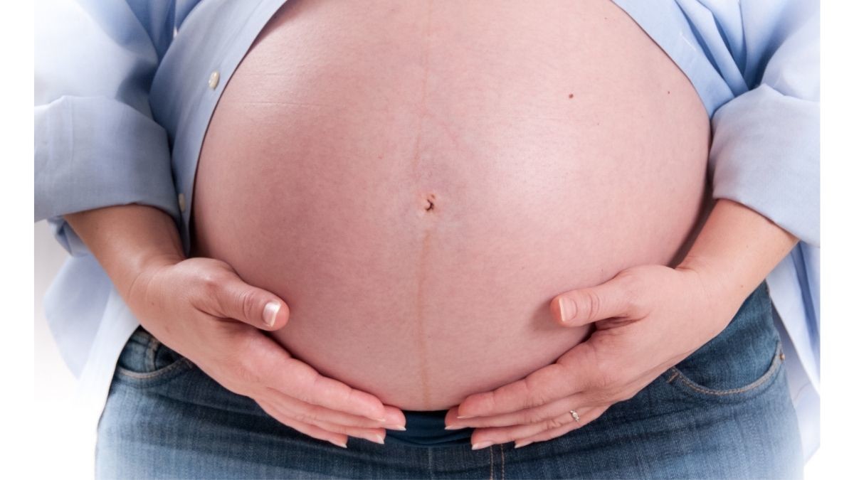 Is It Safe to Put Headphones on Your Belly During Pregnancy