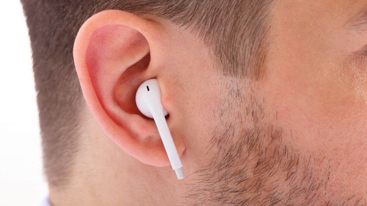 8 Tips Aman Pakai Earphone agar Tidak Merusak Telinga KlikDokter